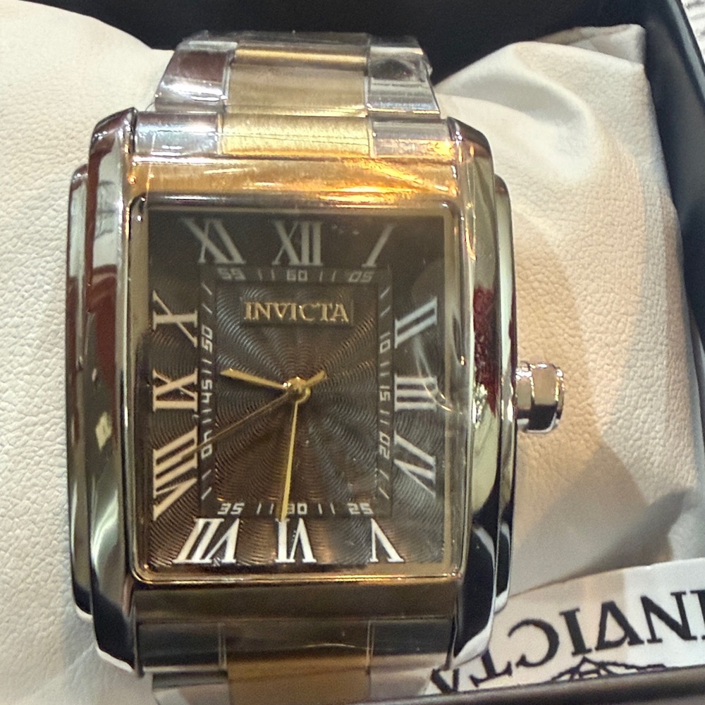 #72 Invicta Celestial Andover Men’s Watch, 35 mm, Gold/Silver, Steel